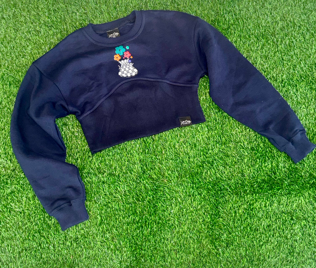 Still Blooming (W) Crop Sweater