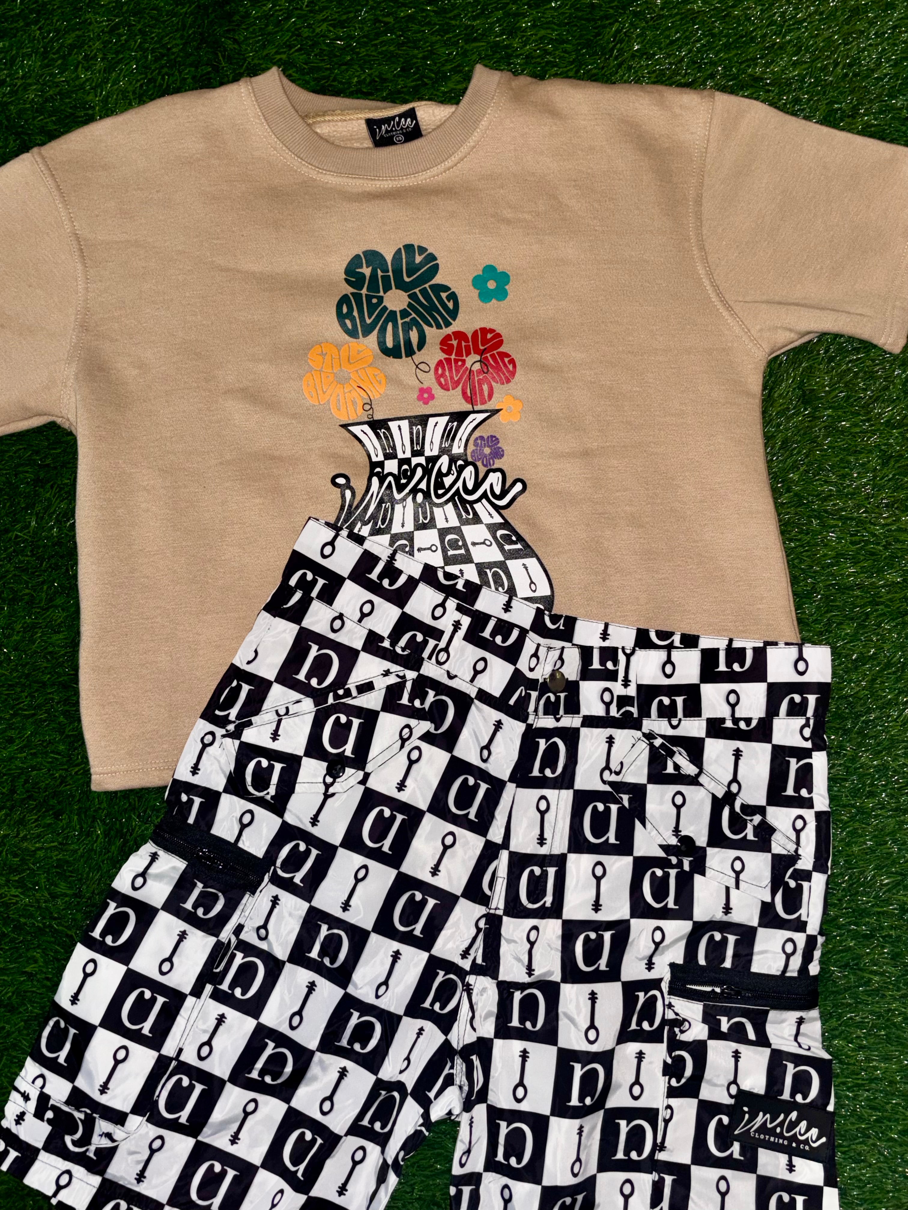 Signature Checkerboard Print Cargo Shorts